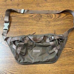 ATHLETA Excursion Crossbody Belt Bag with Adjustable Straps